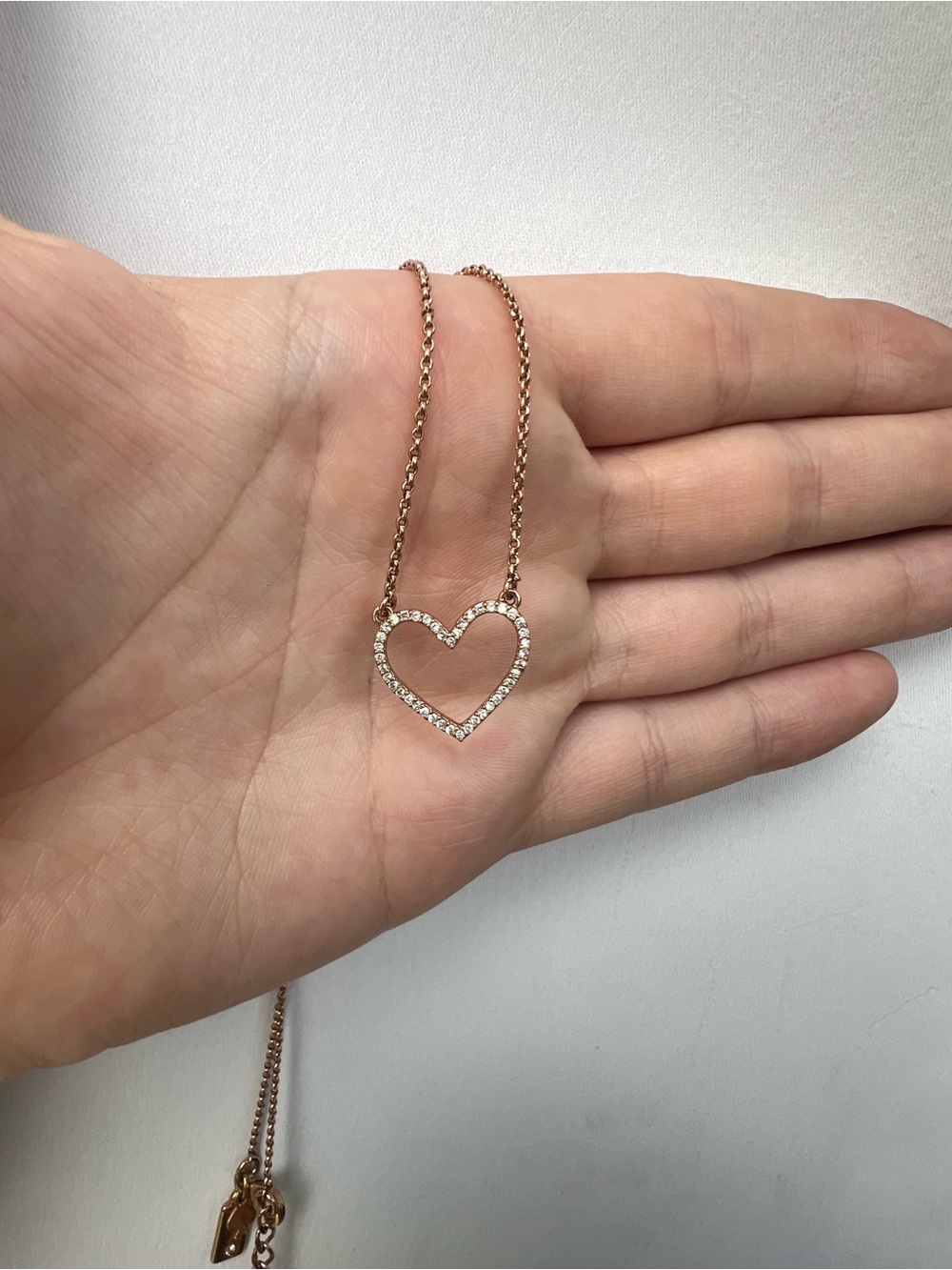 Kate Spade rose gold rinestone heart necklace - Picture 2 of 7